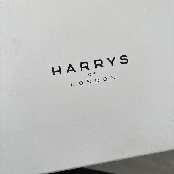NEW! Harry’s of London Men’s black leather loafer with tassel main image 4